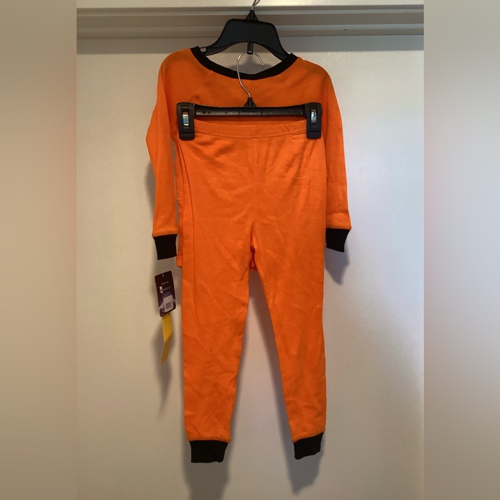 Kids Orange Glow-In-The-Dark Space Pajama Set - Picture 6 of 6
